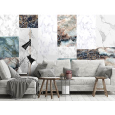 Een vliesbehang met marmer-mozaļektegels in een industrieel ontwerp, perfect voor een huiskamer.