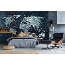 Een fotobehang met een zilveren wereldkaart in moderne stijl, ideaal voor de slaapkamer.