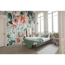 Een fotobehang van oud-roze bloemen en blaadjes in vliesbehangstijl voor een slaapkamer.