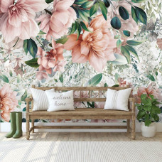Een fotobehang van oud-roze bloemen en blaadjes in vliesbehangstijl voor een woonkamer.