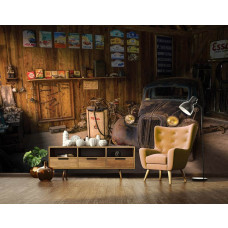 Een fotobehang van een klassieke werkplaats met een vintage auto, perfect voor de woonkamer.