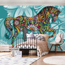 Een fotobehang met paarden en bloemen in een kunstwerk voor de slaapkamer.