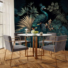 Fotobehang met tropische planten en pauw in een elegante eetkamer met chique sfeer.