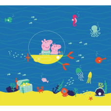 Fotobehang met Peppa Pig en George die varen in hun onderzeeėr diep onder water, omringd door kleurrijke vissen en zeedieren.
