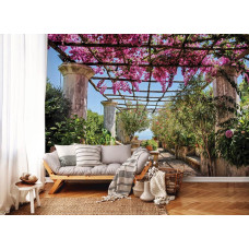 Een fotobehang van een pergola en bloemen in een tunnelvorm in de woonkamer.