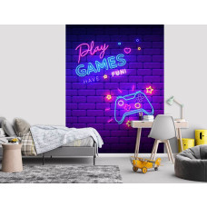 Een fotobehang met de tekst 'Play Games' in neonletters en een gamecontroller, speciaal ontworpen voor een kinderkamer.