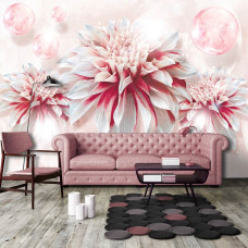 Een fotobehang met een verzameling roze bloemen in een elegante stijl.