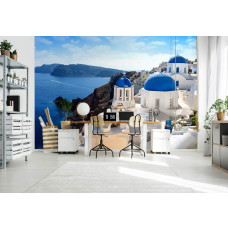 Een fotobehang van Santorini met karakteristieke witte huizen en blauwe daken in een modern kantoor.