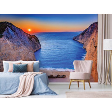 Een fotobehang van Shipwreck Beach op Zakynthos met een scheepswrak op het strand in Griekenland te zien in de slaapkamer.
