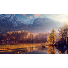 Een spiegelend meer en majestueuze bergen, perfect vastgelegd op een natuurgetrouw fotobehang.