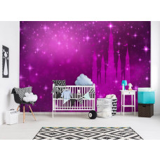 Een fotobehang met een prinses bij een sprookjeskasteel met sterren voor de babykamer.