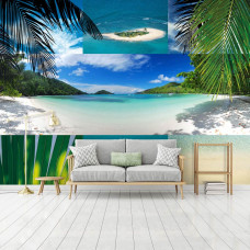 Een fotobehang met een tropisch strand en blauwe zee, compleet met palmbomen, in een slaapkamer.