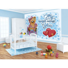 Een fotobehang van een teddybeer met hart en tekst cadeau voor de babykamer.