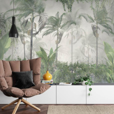 Een fotobehang met een tropische jungle met planten en bomen, afgebeeld in een woonkamer.