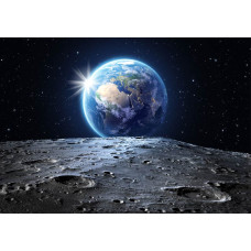 Fotobehang met een indrukwekkend uitzicht op planeet aarde vanaf de maan. De diepe ruimte, het maanoppervlak en de helderblauwe aarde creëren een adembenemend 3D-effect.