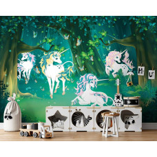 Een kinderbehang fotobehang van unicorns in een sprookjesbos te zien in de jongenskamer.
