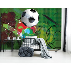 Een fotobehang met voetbal street art in graffiti-stijl, speels en dynamisch, voor een jongenskamer.