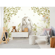 Fototapete mit harmonischen Waldtieren in einem malerischen Stil, umgeben von Bäumen und Blumen. Perfekt für einen beruhigenden Look in einem verspielten Kinderzimmer.