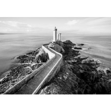 Fotobehang met een vuurtoren aan zee, schilderachtig landschapsbeeld.