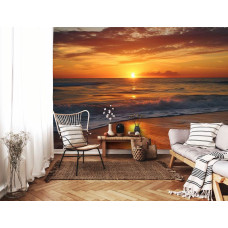Een fotobehang van zonsondergang aan zee met natuur landschap in de woonkamer.