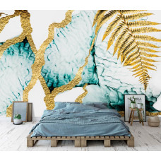 Een vliesbehang met gouden accenten en marmer, geschikt voor een slaapkamer.