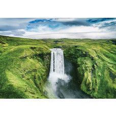 Grote waterval fotobehang, met bergen en berglandschap in een natuurlijke omgeving.