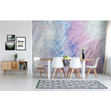 Een vliesbehang met een marmeren muur in een industrieel ontwerp, perfect voor een woonkamer.