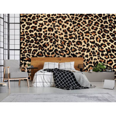 Een fotobehang met een luipaardvacht in een gedetailleerd patroon, passend voor een stijlvolle woonkamer of slaapkamer.