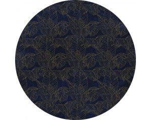 Royal blauwe bladeren met gouden accenten op een stijlvolle muurcirkel.