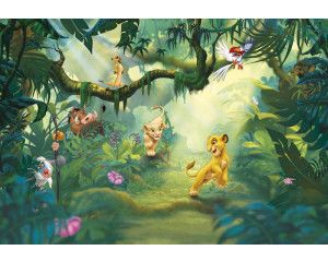 Fotobehang van de Lion King, met een junglescène, ontworpen voor een avontuurlijke kinderkamer.