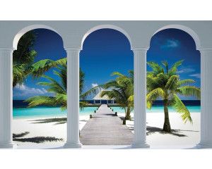 Fotobehang van een 3D uitzicht op Hawaii met zuilen, palmbomen en strand.