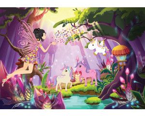 Fotobehang met feeën en unicorns, elfenstof en eenhoorn in een sprookjesbos.