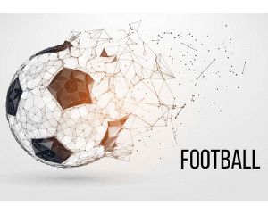 Fotobehang met een realistische weergave van een voetbal op een grasveld, vastgelegd op het moment dat de bal gereed is voor een trap.