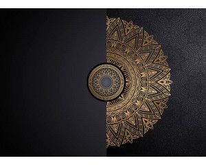 Een fotobehang met een luxe gouden mandala, waarin sierlijke patronen en verfijnde details in goud zorgen voor een spirituele en elegante uitstraling.