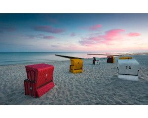 Oostzee droomlandschap met zee en strand, perfect voor een serene sfeer.