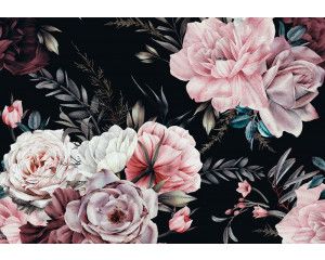 Fotobehang met schilderachtige bloemen op een zwarte achtergrond.