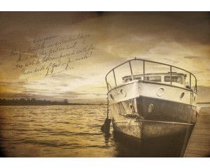 Vintage boot en meer, oud weergegeven op een fotobehang voor een kalme en tijdloze uitstraling.
