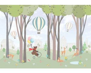 Fotobehang met vrolijke bosdieren en luchtballonnen in een speelse setting, perfect voor een vriendelijke en avontuurlijke uitstraling.