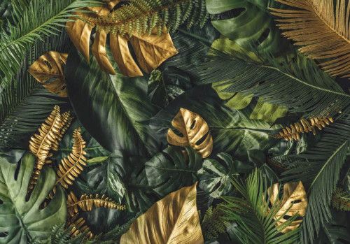 Fotobehang met groene en gouden bladeren in een jungle botanisch thema.